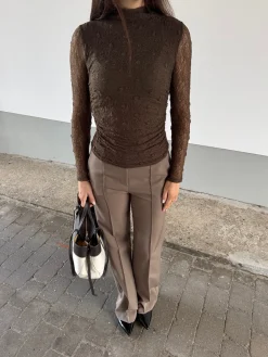 Amira bluse mørkebrun