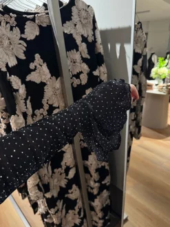 Angela glitter bluse sort