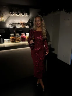 Bella kjole bordeaux