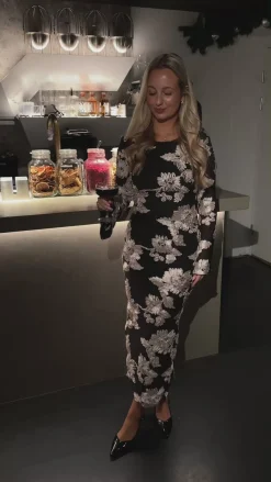 Bella kjole mønstret