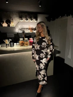 Bella kjole mønstret