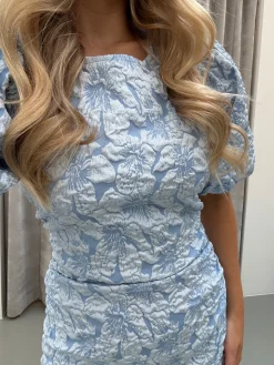 Caroline kjole lyseblå