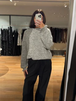 Daniella striktrøje lysegrå