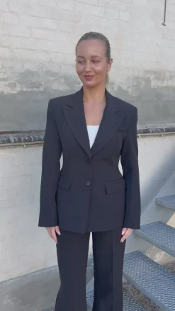 Ella blazer sort