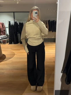 Ella striktrøje creme