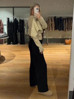 Ella striktrøje creme