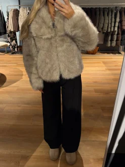 Flavia faux fur creme
