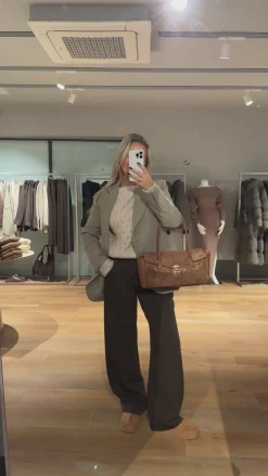 Helena striktrøje creme