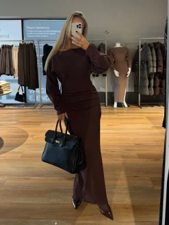 Jenny strikkjole mørkebrun