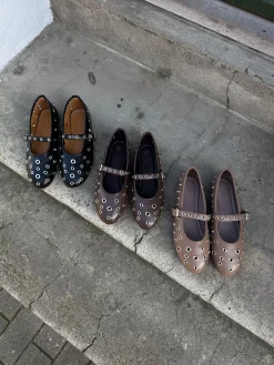 Kira ballerina lysebrun