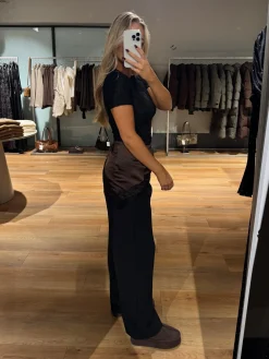 Lina tørklæde mørkebrun