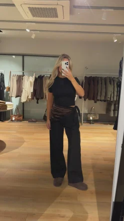 Lina tørklæde mørkebrun