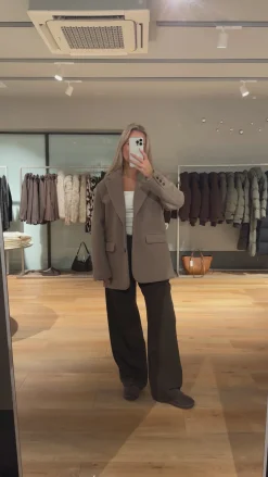 Macie trenchcoat lysebrun