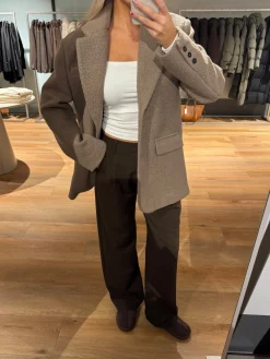 Macie trenchcoat lysebrun