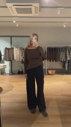 Malou bluse asymmetrisk mørkebrun