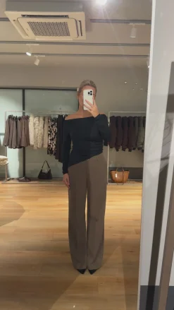 Malou bluse asymmetrisk sort