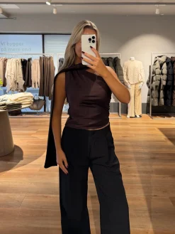 Margot top mørkebrun