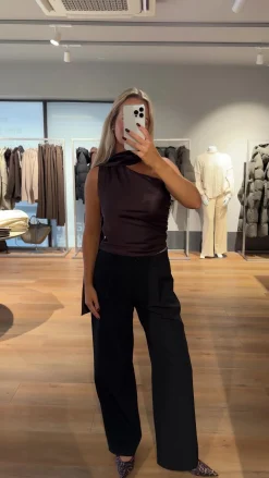 Margot top mørkebrun