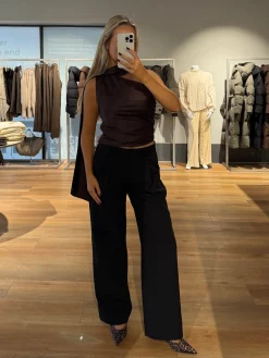 Margot top mørkebrun