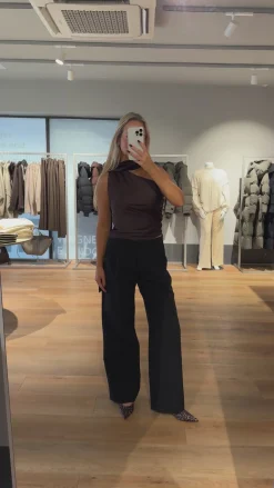 Margot top mørkebrun