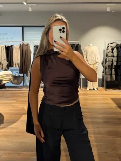 Margot top mørkebrun