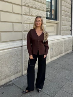 Mikela bluse mørkebrun