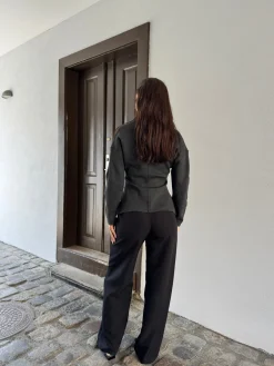 Mikela bluse mørkegrå