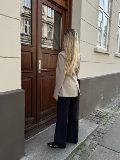 Naja blazer lysebrun