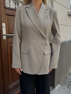 Naja blazer lysebrun