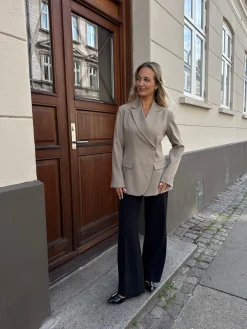 Naja blazer lysebrun