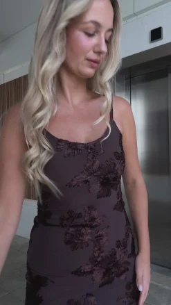 Naomi kjole mørkebrun