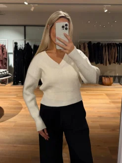 Nellie striktrøje hvid