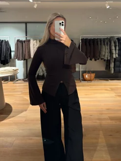 Signe bluse mørkebrun