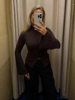 Signe bluse mørkebrun