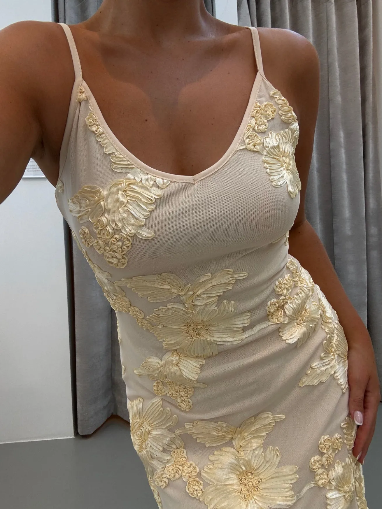 Sofia kjole pastelgul