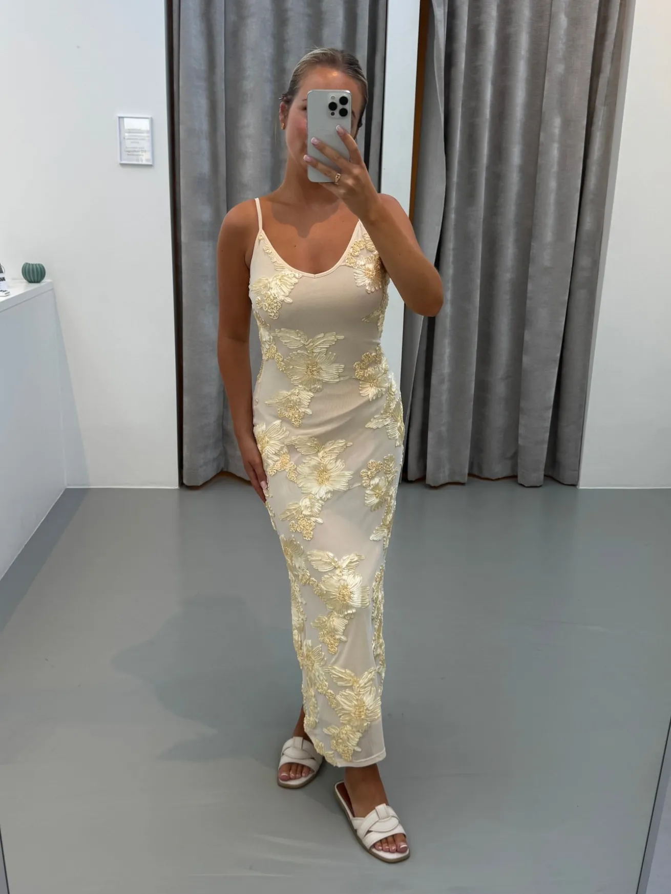 Sofia kjole pastelgul