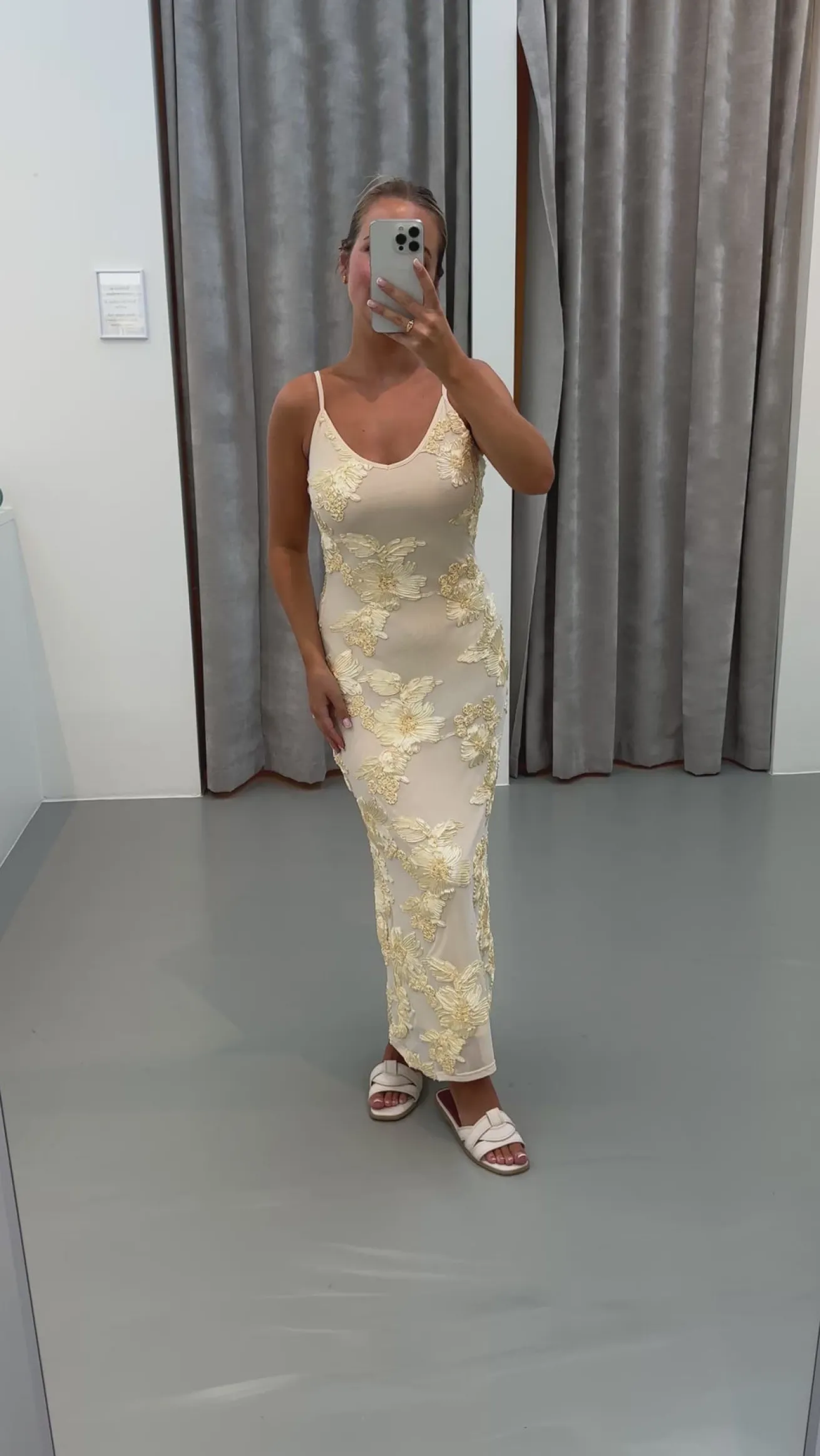 Sofia kjole pastelgul